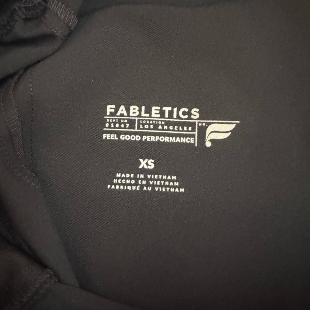 Fabletics Women's Black Cargo Pants - Picture 5 of 5